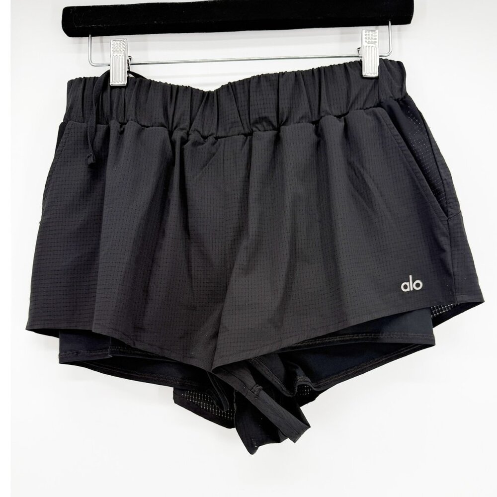 ALO Sport Star Short in Black S - Picture 3 of 11